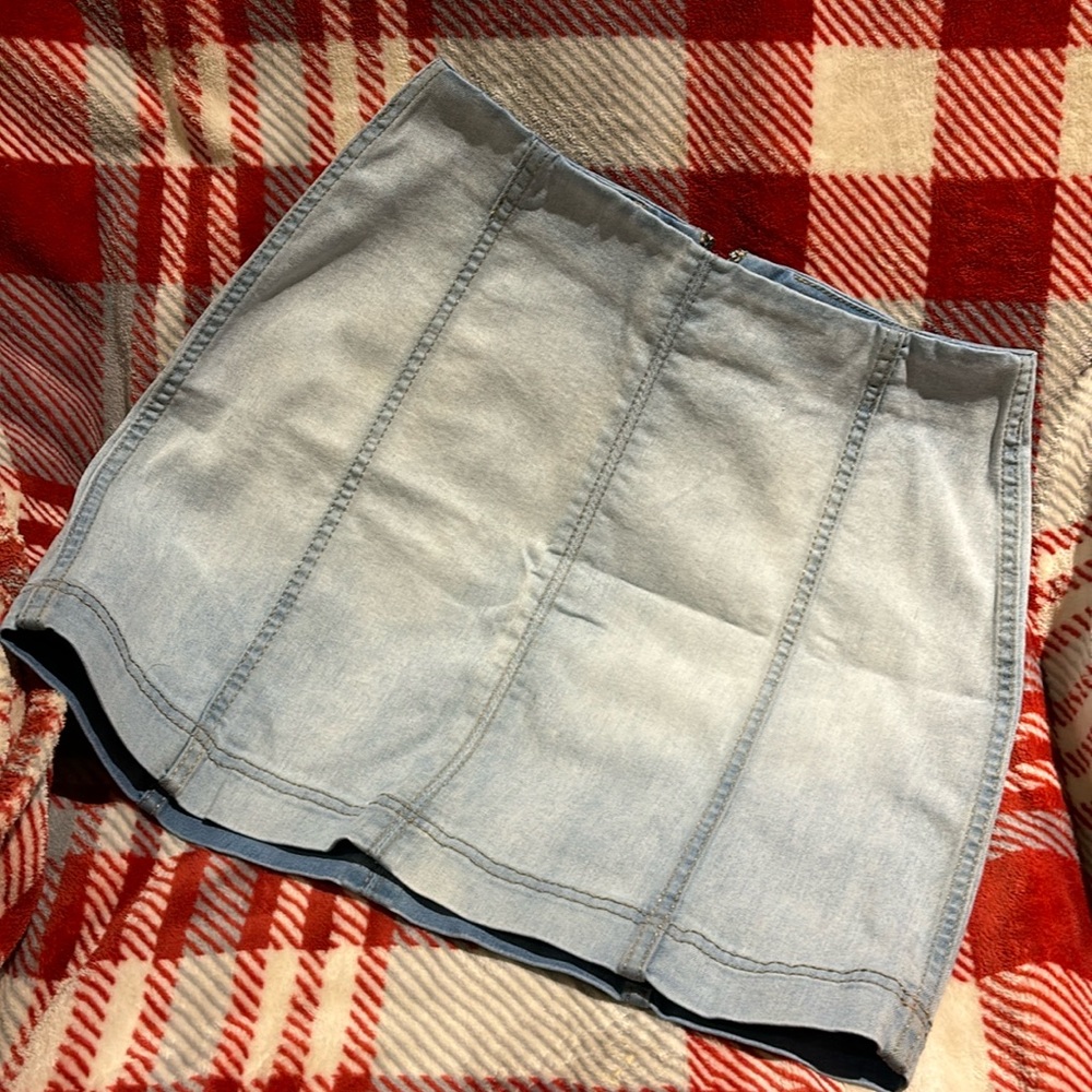EUC Wild Fable Jean mini skirt-size 4, light blue